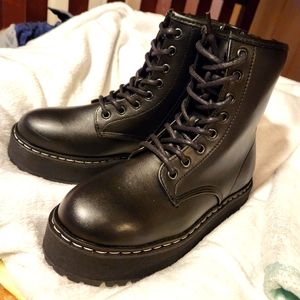 Steve Madden Boots